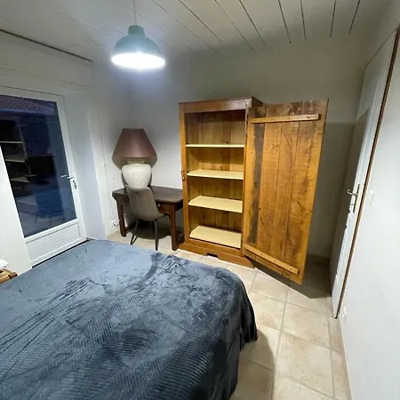 Chambre, Entree Independante, Sdb Privee * Cugand