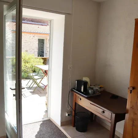 Chambre, Entree Independante, Sdb Privee Séjour chez l'habitant Cugand
